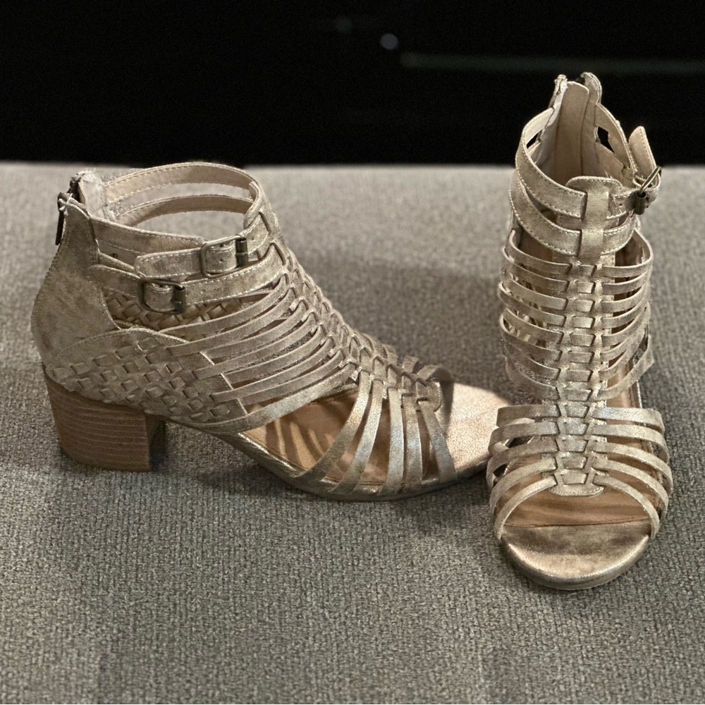 Not Rated Gold Heeled Shoes, Size 8